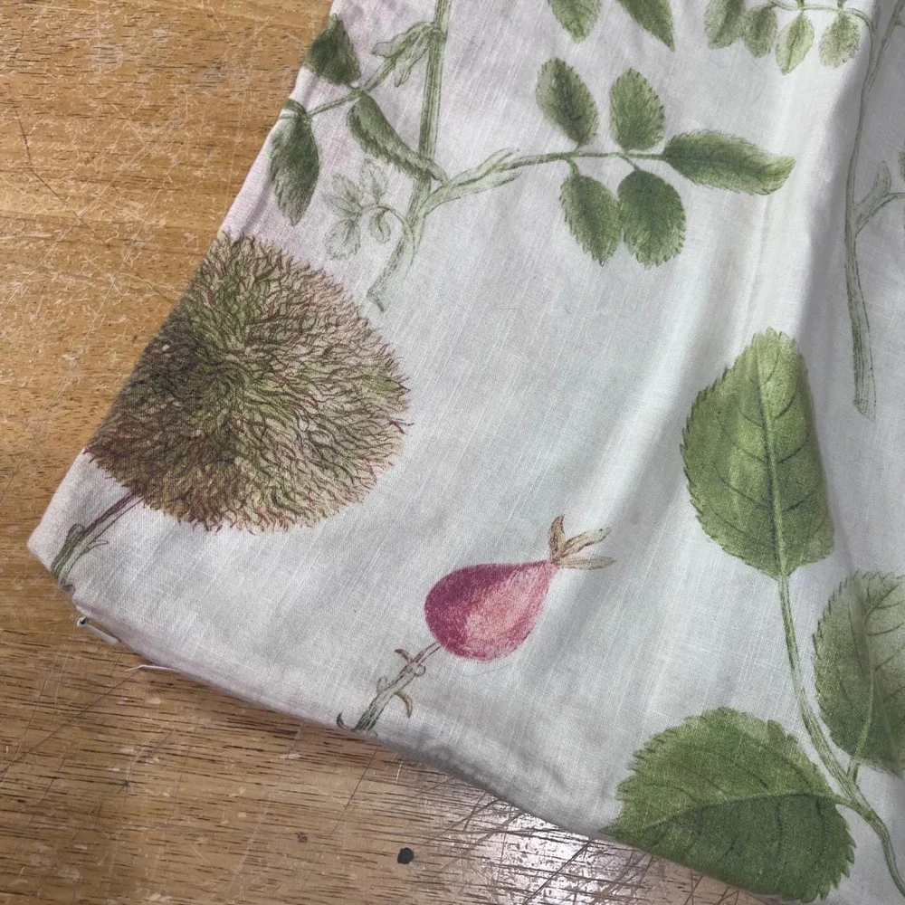 Pottery Barn Floral Victoria Botanical Pink Rose Cotton Pillow Cover 22x22 Beige